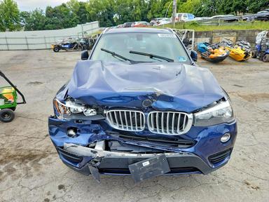 منظر 2017 BMW X3 XDRIVE28I، زاوية 5
