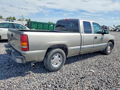 منظر 2000 GMC NEW SIERRA C1500، زاوية 3
