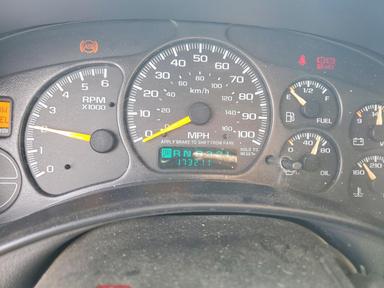 منظر 2000 GMC NEW SIERRA C1500، زاوية 9