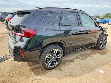 Vue de 2023 BMW X1 XDRIVE28I, angle 3