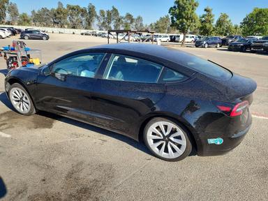 Vista de 2021 TESLA MODEL 3, ángulo 2