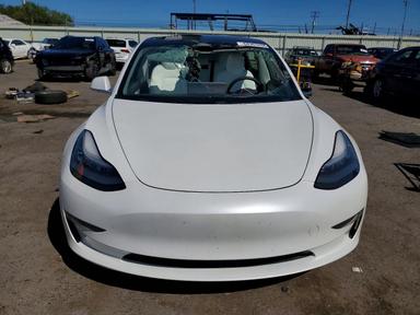 Вид 2020 TESLA MODEL 3, угол 5