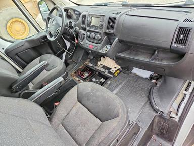 Вид 2019 RAM PROMASTER, угол 8
