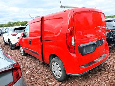 Vista de 2021 RAM PROMASTER CITY SLT, ángulo 2