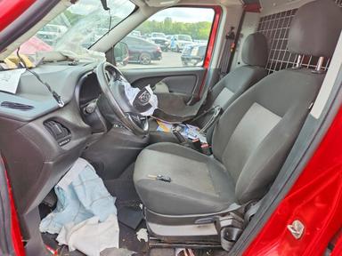 Vista de 2021 RAM PROMASTER CITY SLT, ángulo 7