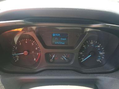 Vista de 2016 FORD TRANSIT T-350, ángulo 9