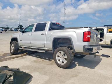 منظر 2014 GMC SIERRA K1500 SLE، زاوية 2