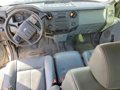 Vue de 2016 FORD F250 SUPER DUTY, angle 8