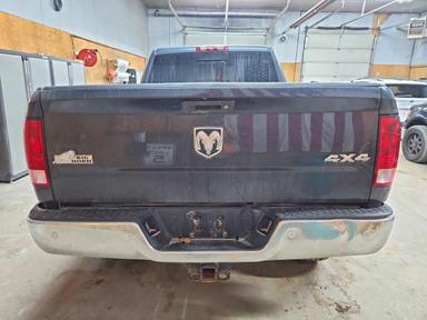 منظر 2017 RAM 2500 SLT، زاوية 6