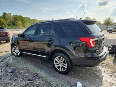 2018 FORD EXPLORER XLT view, angle 2