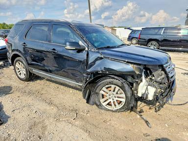2018 FORD EXPLORER XLT view, angle 4