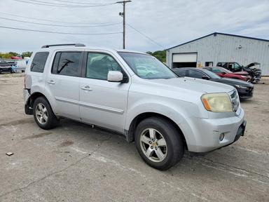 Vista de 2009 HONDA PILOT EXL, ángulo 4
