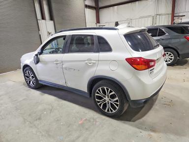 Vista de 2017 MITSUBISHI OUTLANDER SPORT SEL, ángulo 2