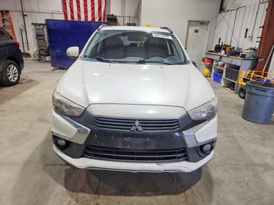 Vista de 2017 MITSUBISHI OUTLANDER SPORT SEL, ángulo 5