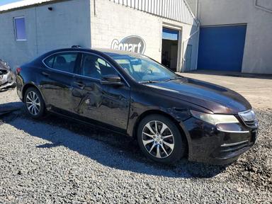 Vista de 2016 ACURA TLX, ángulo 4