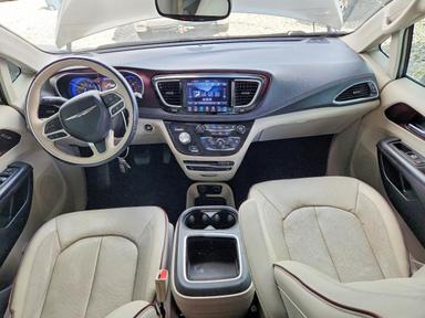 منظر 2018 CHRYSLER PACIFICA LIMITED، زاوية 8