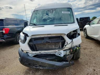 Vista de 2020 FORD TRANSIT T-350, ángulo 5