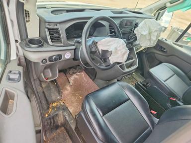 Vista de 2020 FORD TRANSIT T-350, ángulo 8