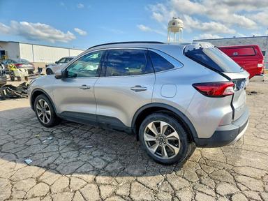 Vista de 2023 FORD ESCAPE PLATINUM, ángulo 2