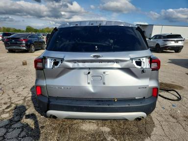 Vista de 2023 FORD ESCAPE PLATINUM, ángulo 6