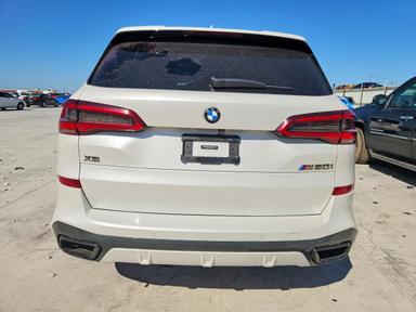 Vue de 2020 BMW X5 M50I, angle 6
