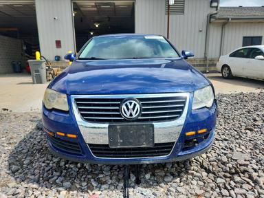 Вид 2008 VOLKSWAGEN PASSAT TURBO, угол 5