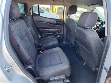 منظر 2018 GMC ACADIA SLE، زاوية 11