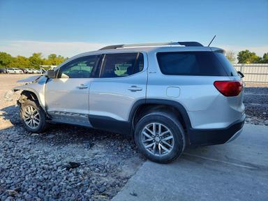 منظر 2018 GMC ACADIA SLE، زاوية 2