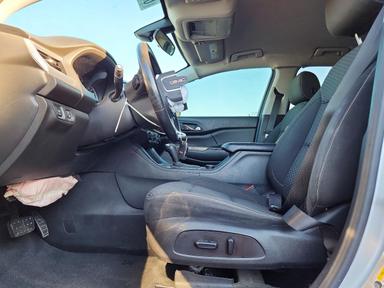 منظر 2018 GMC ACADIA SLE، زاوية 7