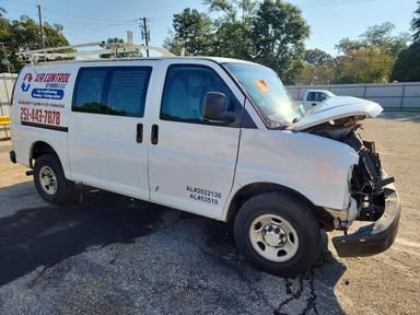 منظر 2015 CHEVROLET EXPRESS G2500، زاوية 4