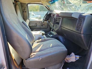 منظر 2015 CHEVROLET EXPRESS G2500، زاوية 7
