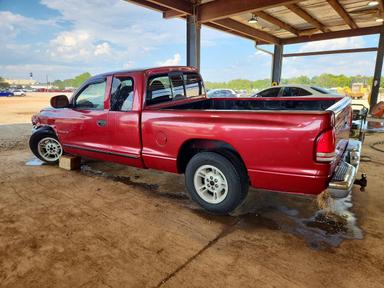 Vue de 1999 DODGE DAKOTA, angle 2