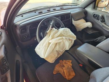 Vue de 1999 DODGE DAKOTA, angle 8