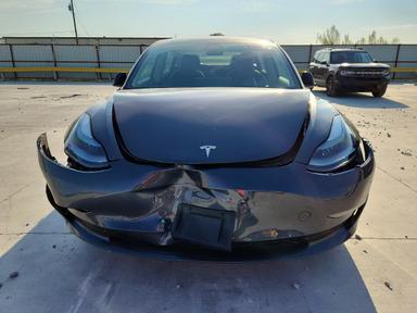 منظر 2022 TESLA MODEL 3، زاوية 5