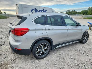 Vista de 2016 BMW X1 XDRIVE28I, ángulo 3