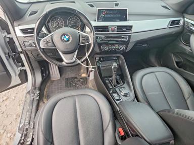 Vista de 2016 BMW X1 XDRIVE28I, ángulo 8