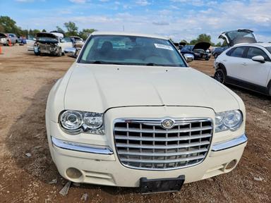 Vista de 2008 CHRYSLER 300C, ángulo 5