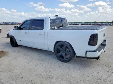 Вид 2020 RAM 1500 BIG HORN/LONE STAR, угол 2