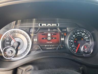 Вид 2020 RAM 1500 BIG HORN/LONE STAR, угол 9
