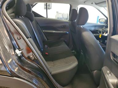 Vista de 2021 NISSAN KICKS S, ángulo 11