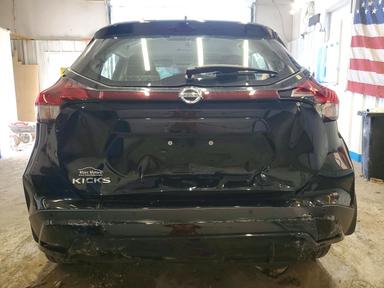 Vista de 2021 NISSAN KICKS S, ángulo 6