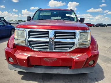 Vista de 2011 DODGE NITRO HEAT, ángulo 5