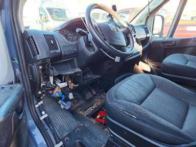 2020 RAM PROMASTER 3500 VF DELIVERY VAN view, angle 8