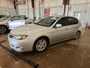 Vue de 2011 SUBARU IMPREZA 2.5I PREMIUM, angle 1