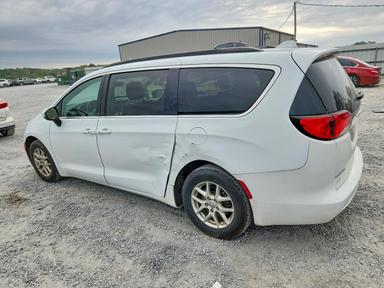 Вид 2020 CHRYSLER VOYAGER LXI, угол 2