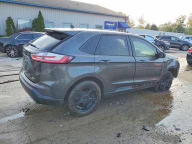 Vue de 2020 FORD EDGE SE, angle 3