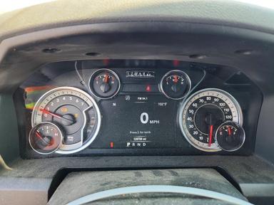 Вид 2018 RAM 1500 SLT, угол 9
