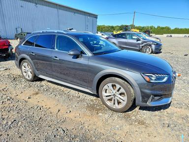 Vue de 2023 AUDI A4 ALLROAD PREMIUM PLUS, angle 4