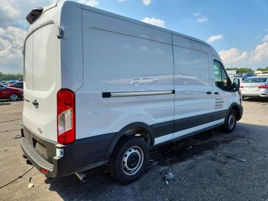 Вид 2026 FORD TRANSIT 250 DELIVERY VAN, угол 3