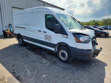 Вид 2026 FORD TRANSIT 250 DELIVERY VAN, угол 4